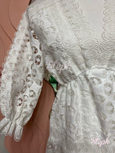 Load image into Gallery viewer, White &amp; Lace mini